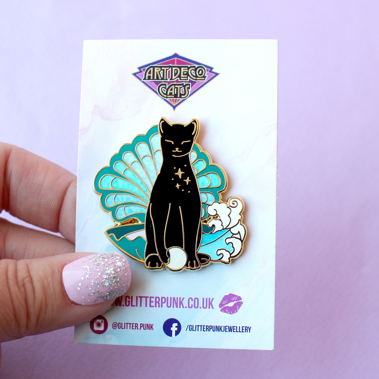 Clam Cat Enamel Pin