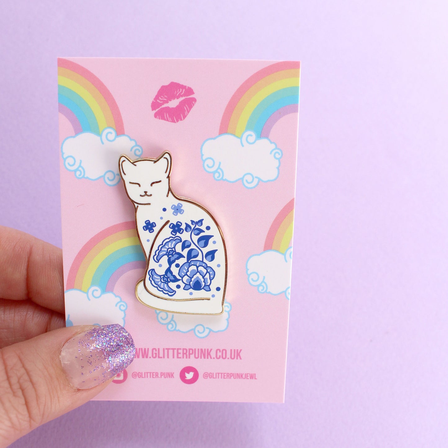 Willow Pattern cat enamel pin