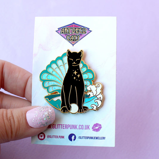 Clam Cat Enamel Pin