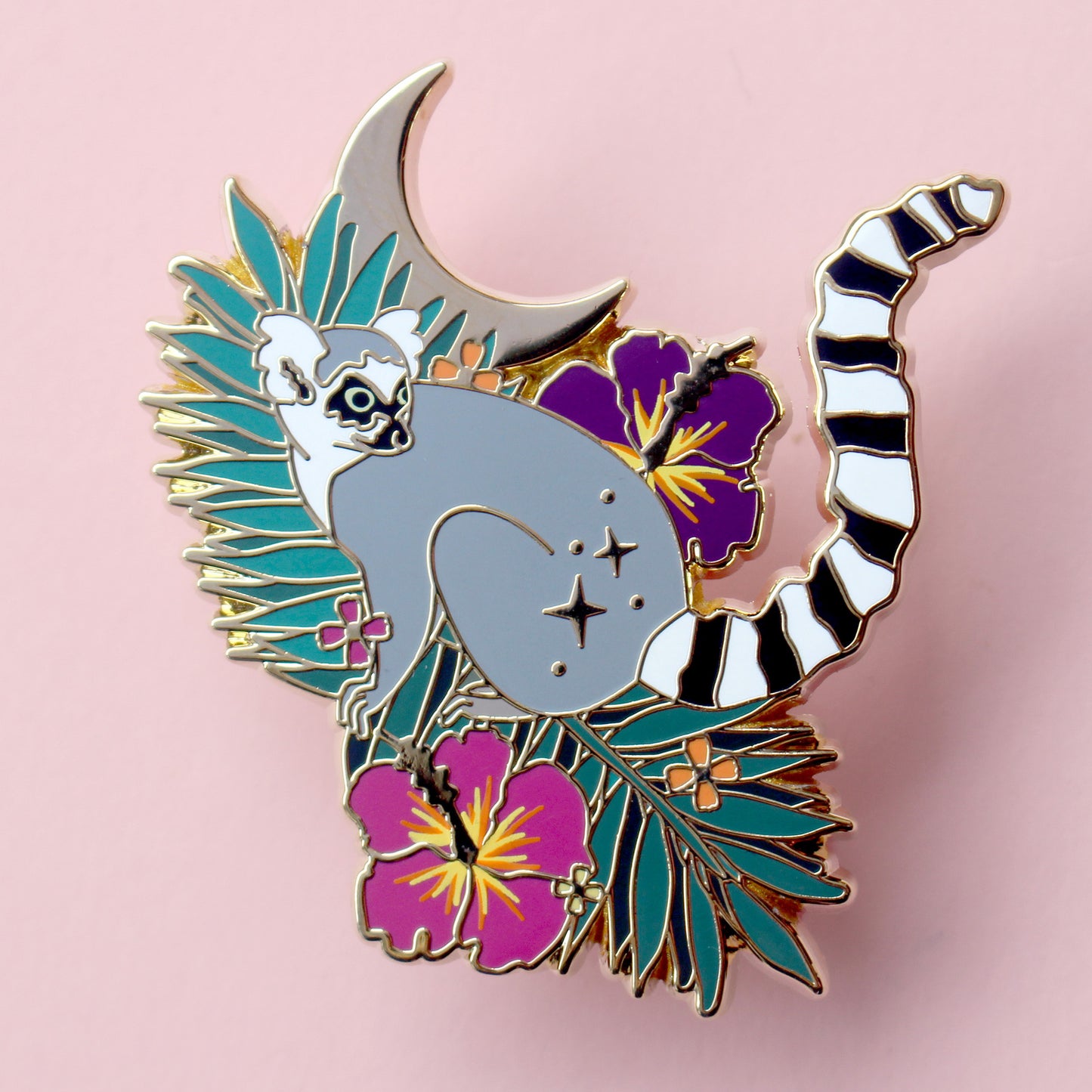 Lemur Enamel Pin