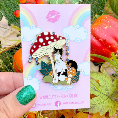 Black & White Mushroom Cat Enamel Pin – Autumn and Fall Collection