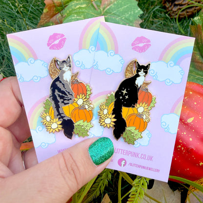 Pumpkin Tabby / Tuxedo Cat Enamel Pin – Autumn & Fall Collection
