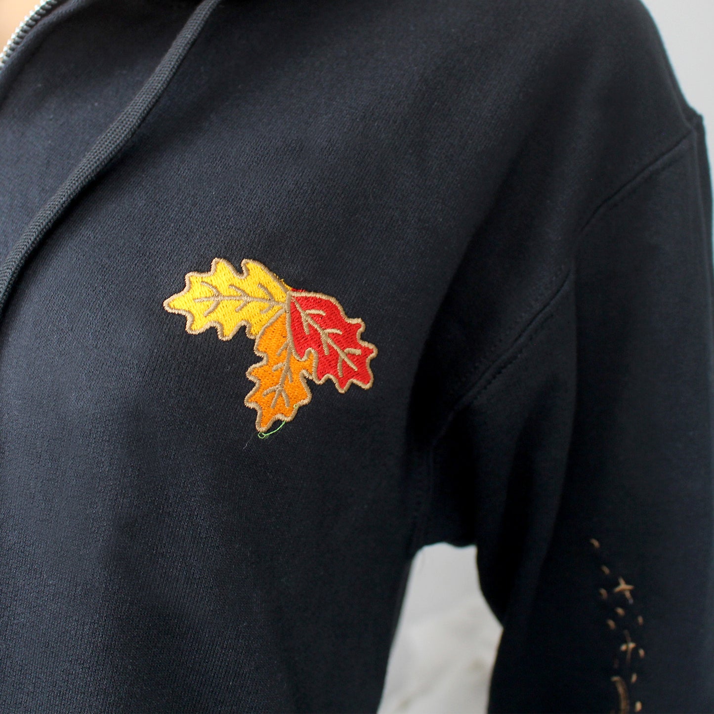 Window Cat Embroidered Zip-up Hoodie