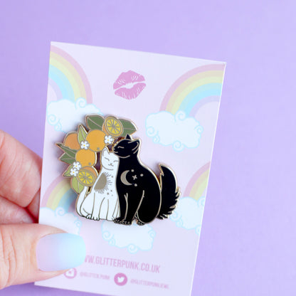 Snuggling cats enamel pin with oranges