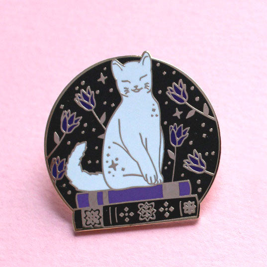 Book Loving Cat Enamel Pin